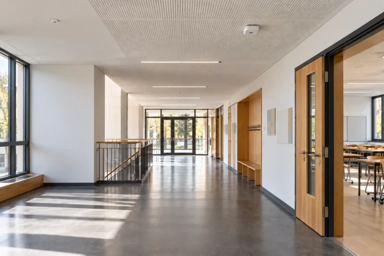 Schulgebäude für die Brandwarnplanung