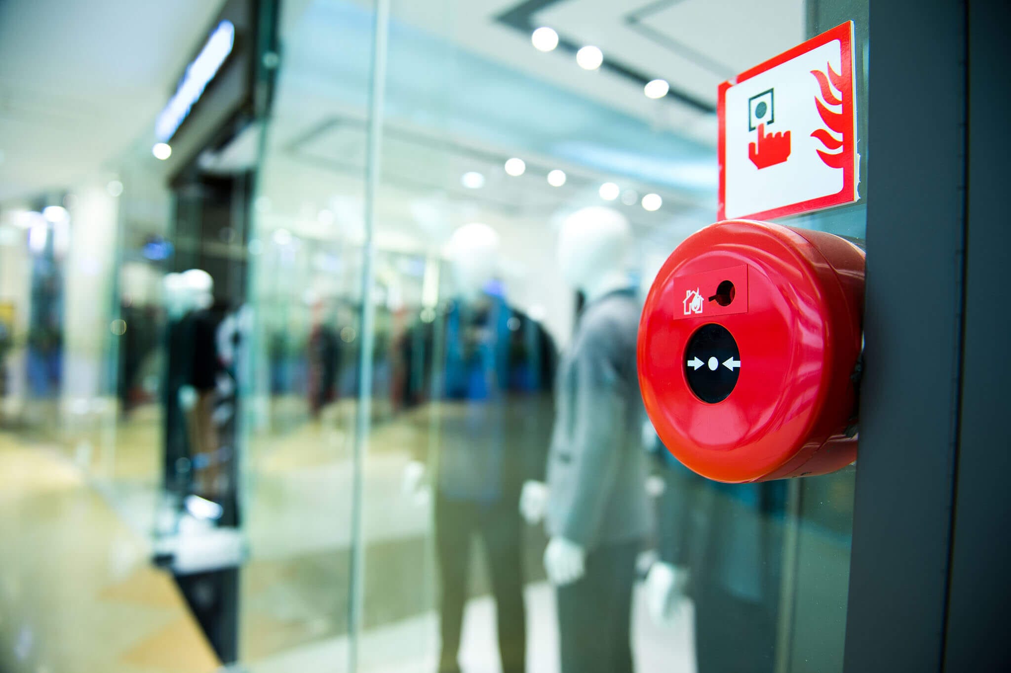 fire alarm Brandmelder und Handalarmierung in einem gewerblichen Gebäude